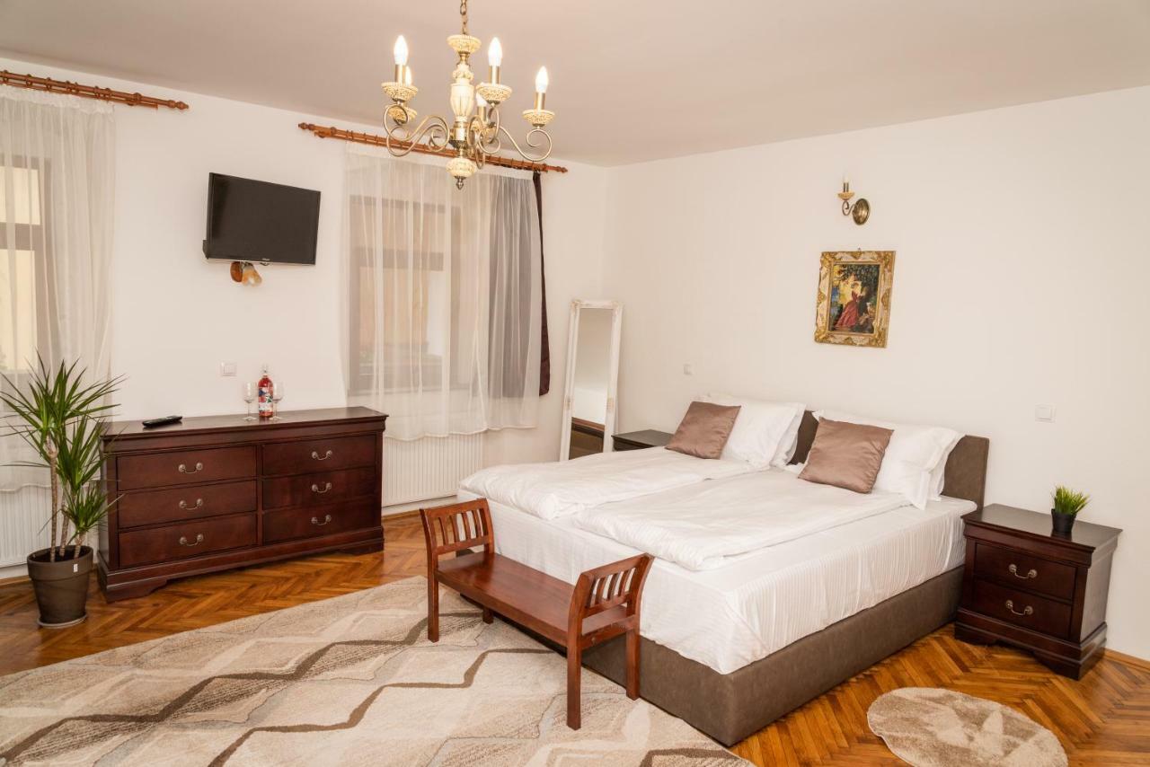Musik Apartments Old Town シビウ エクステリア 写真